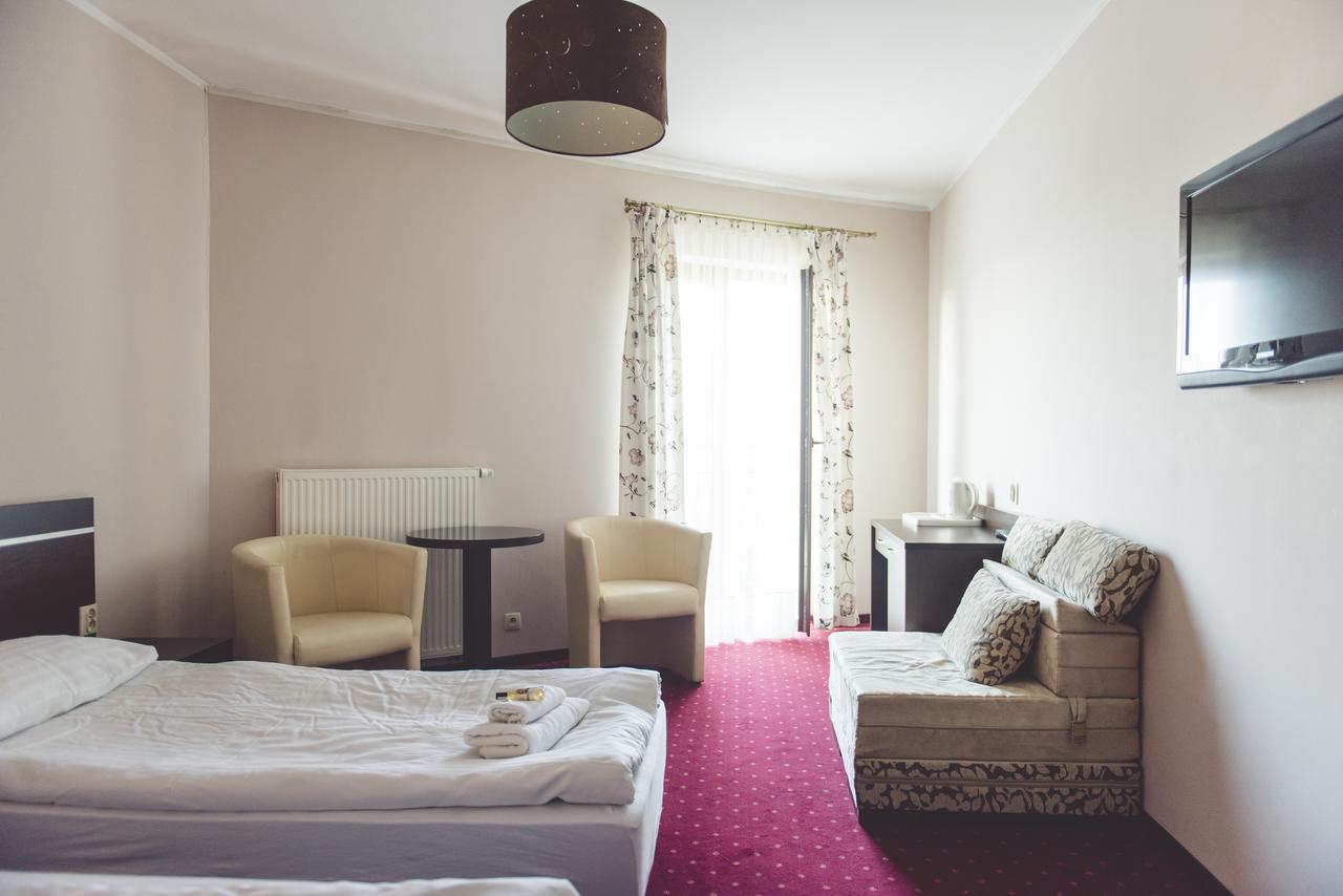 Hotel Odejewscy Хойніце Екстер'єр фото